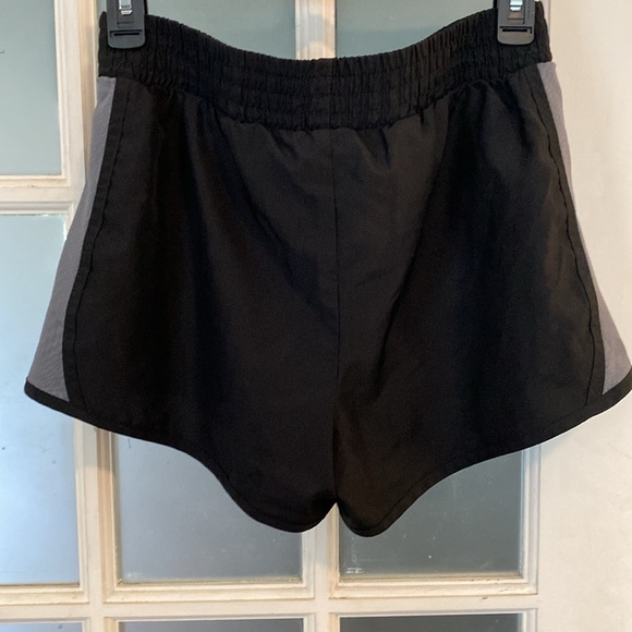 Tek Gear Running Short Size Small - Picture 2 of 4